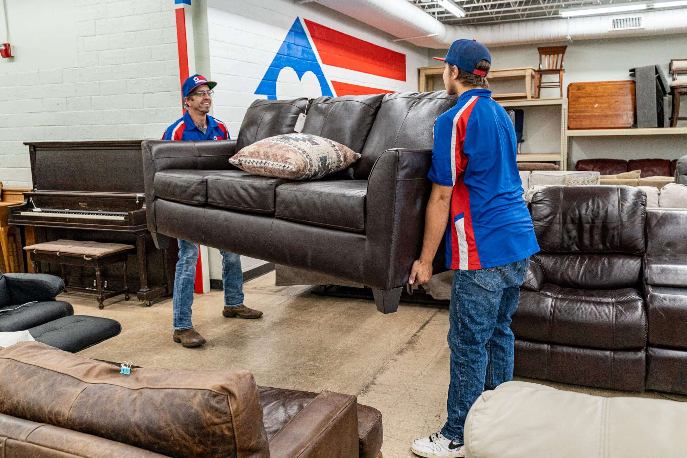 used furniture showroom Lakewood